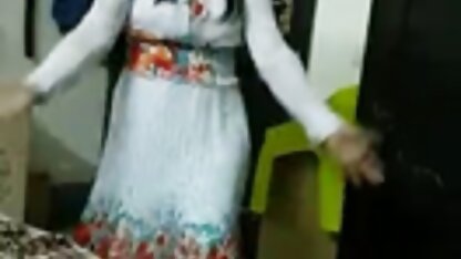 सेक्सी लड़कियों पर सेक्सी वीडियो फुल मूवी एचडी हिंदी में हावी है और चेहरे पर बैठते हैं