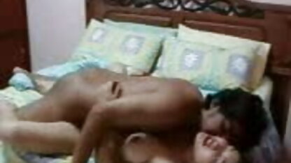 सुंदर वह पुरुष का आनंद लें फुल एचडी में सेक्सी ब्लू हस्तमैथुन वेब कैमरा के सामने