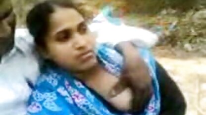 रसोई घर में तेजी से सेक्स जबकि माता-पिता घर पर नहीं हिंदी सेक्सी मूवी फुल हैं