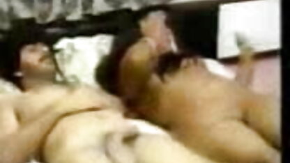 चमकाने बिल्ली फिल्म सेक्सी फुल उसके चेहरे पर