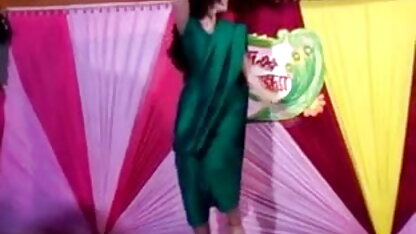 सेक्स मशीन तेज़ सेक्सी हिंदी फुल मूवी वीडियो बंधे जिमनास्ट में, जबकि मेजबान बिल्ली