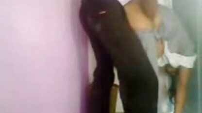 Pornpros पूल में सेक्स ब्लू फुल कसरत के साथ गोरा लिली रेडर और मुरलीवाला Perri