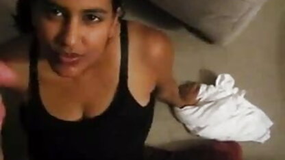 रूसी वह सेक्सी फिल्म फुल पुरुष masturbates खिलौने उसे गधा सह जब तक