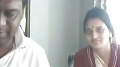 अश्लील एजेंट के साथ टैटू फिल्म सेक्सी फुल और सह में गहरी योनि